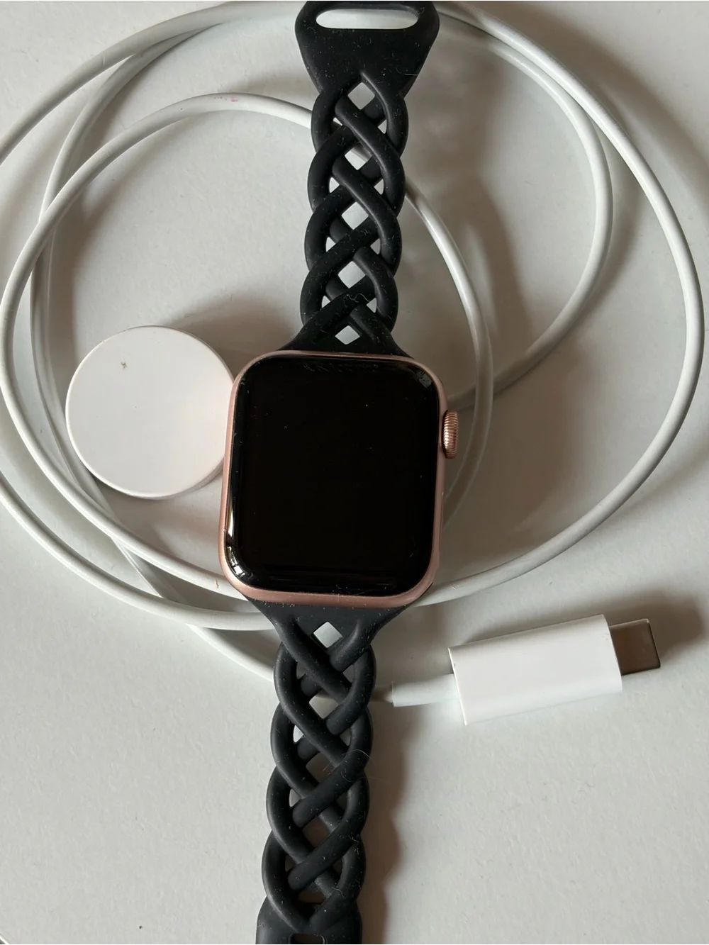 Rose Gold Apple Watch SE With Braided Silicone Band